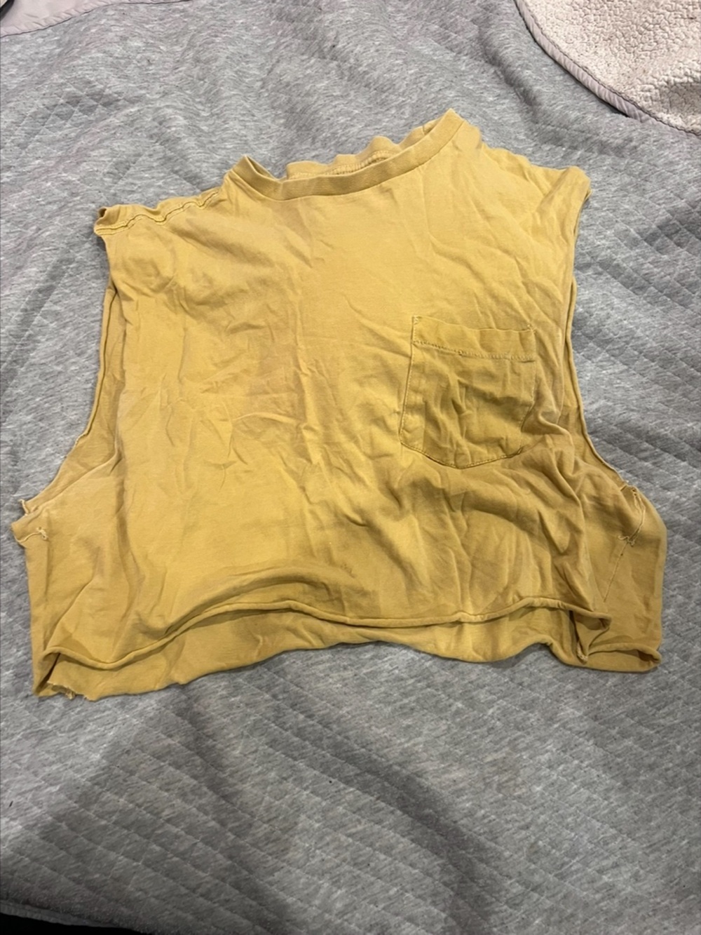 SMITH Lightweight Chest Pocket Tee in Mustard